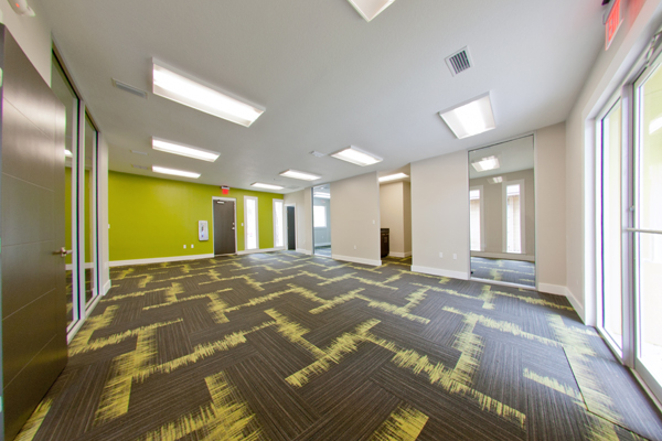 305 commerical real estate for rent