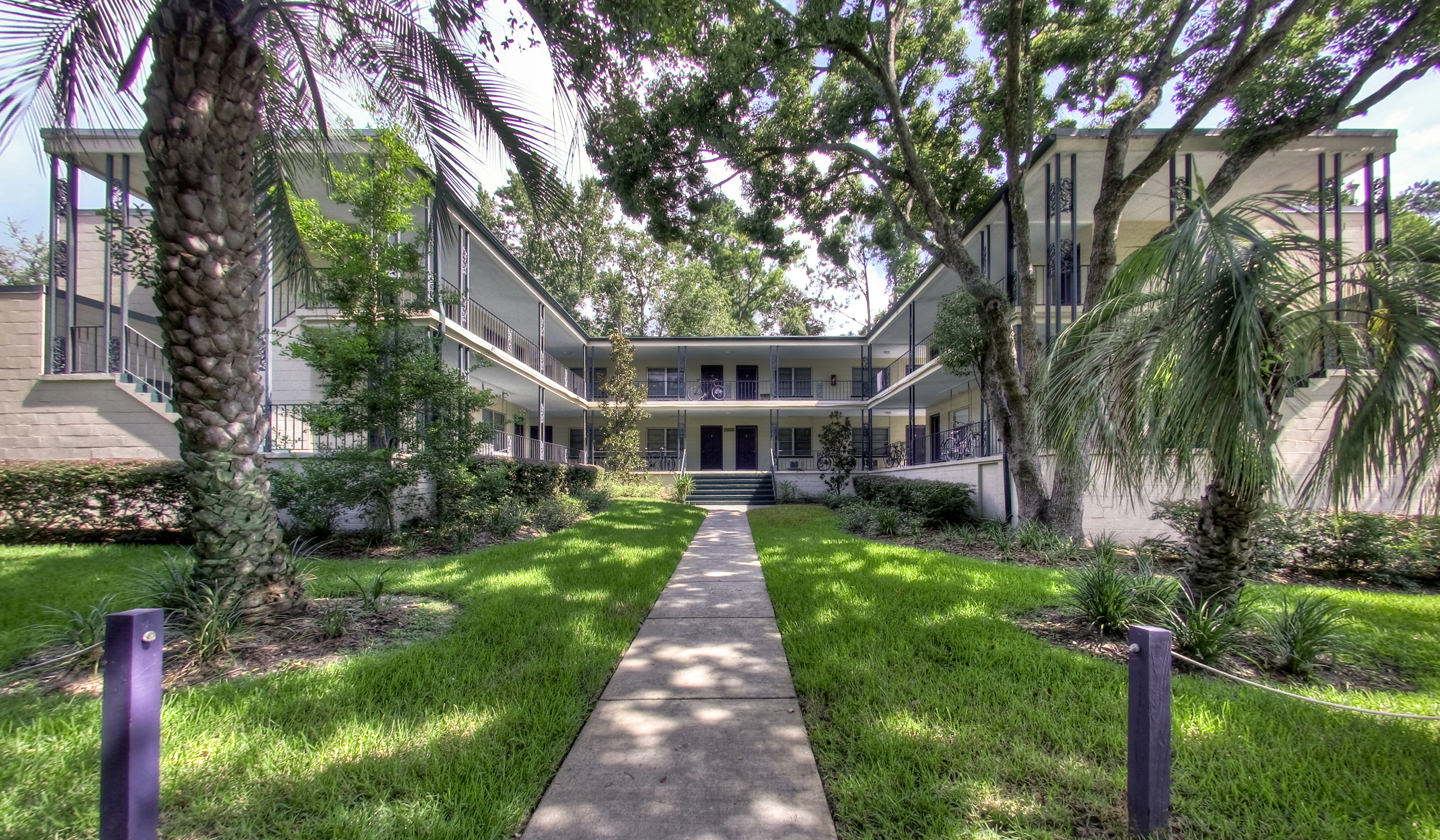 Apartment Complex Near UF