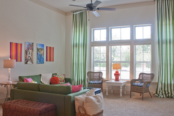 cascades-living-room-new-apartments-in-gainesville
