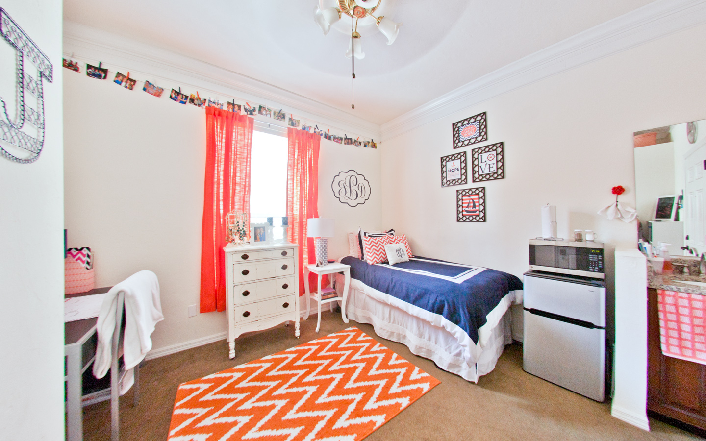 Ivy House Luxury Single Dorm Rooms vs University of Florida Single Dorms